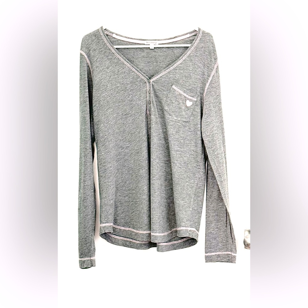 Grey Long Sleeve Shirt With Pink Heart